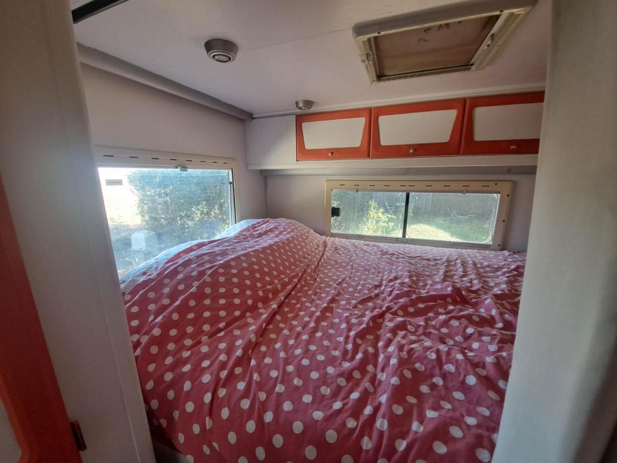 Camping Car A 3 Minutes Du Parc Pairi Daiza Hotell Brugelette Eksteriør bilde