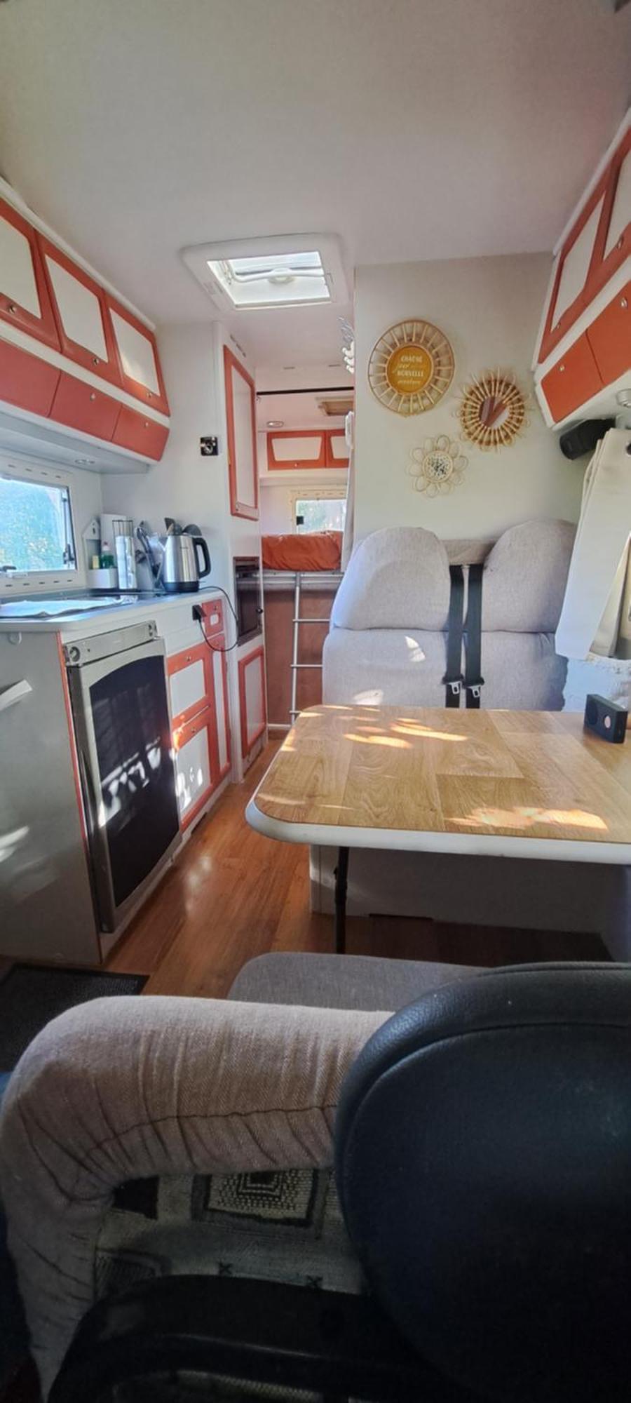 Camping Car A 3 Minutes Du Parc Pairi Daiza Hotell Brugelette Eksteriør bilde